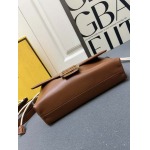 2025年5月29日入荷新作 Fendi SIZE:26.5X18X8.5Cmお安い/人気/革/バッグ/XX工場