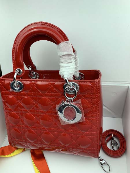 2025年6月5日入荷新作 Lady Dior SIZE:24CMx20CMx11CM    お安い/人気/革/バッグ/SY工場