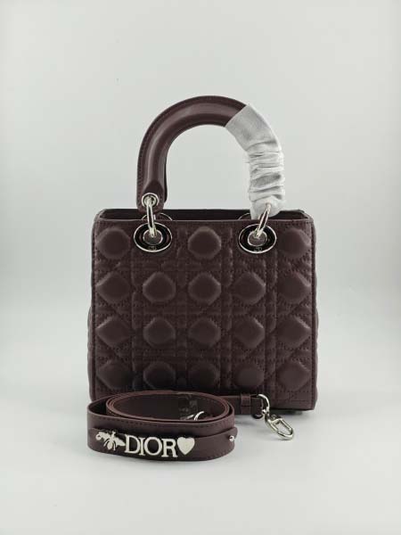 2025年6月5日入荷新作20CMx16.5CMx8CM  Lady Dior    お安い/人気/革/バッグ/SY工場