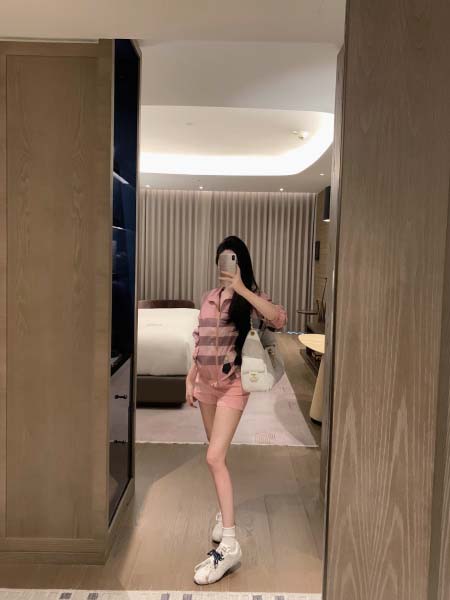 2025年6月18日入荷春夏新作Burberry日焼け止めチェックのコートファッション/誕生日プレゼント/贈り物 can工場