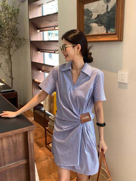 2025年6月18日入荷春夏新作Loeweワンピースファッション/誕生日プレゼント/贈り物 can工場