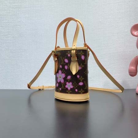2025年6月26日入荷Louis Vuitton バッグ Nano Bucket Monogram Cherry Blossom Monogram :M13417:13CMx17CMx9CM 高品質人気の新作/誕生日プレゼント/SQ工場