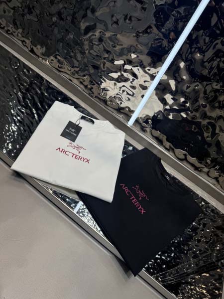 2025年6月2日入荷新作ARCTERYX半袖 Tシャツ高級...