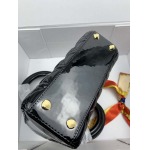 2025年6月5日入荷新作 Lady Dior SIZE:20CMx16.5CMx8CM    お安い/人気/革/バッグ/SY工場