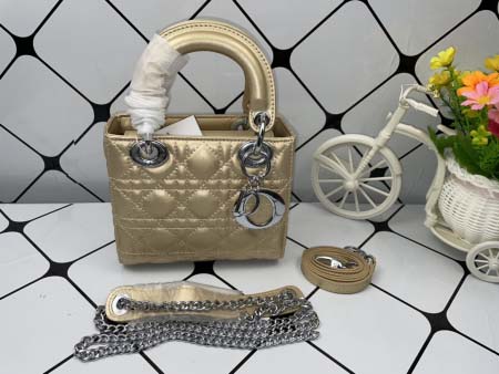 2025年6月5日入荷新作17CMx15CMx7CM  La...