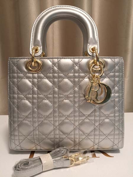 2025年6月5日入荷新作Lady Dior SIZE:24...
