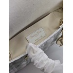 2025年6月5日入荷新作150  Dior 26CM-Lady Dior    お安い/人気/革/バッグ/SY工場