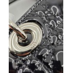 2025年6月5日入荷新作20CMx16.5CMx8CM  Lady Dior    お安い/人気/革/バッグ/SY工場