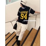 2025年6月13日入荷新作94T SUPREME SS25 SPLIT S/S FOOTBALL TOP   S- XL    誕生日プレゼント/男女兼用/高品質/正規品と同じ人気/16工場