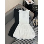 2025年6月18日入荷春夏新作Pradaワンピースファッション/誕生日プレゼント/贈り物 can工場