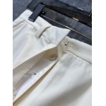 2025年6月18日入荷春夏新作Miumiu半ズボンファッション/誕生日プレゼント/贈り物 can工場