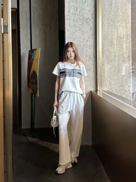 2025年6月18日入荷春夏新作Dior 春夏セット上下ファ...