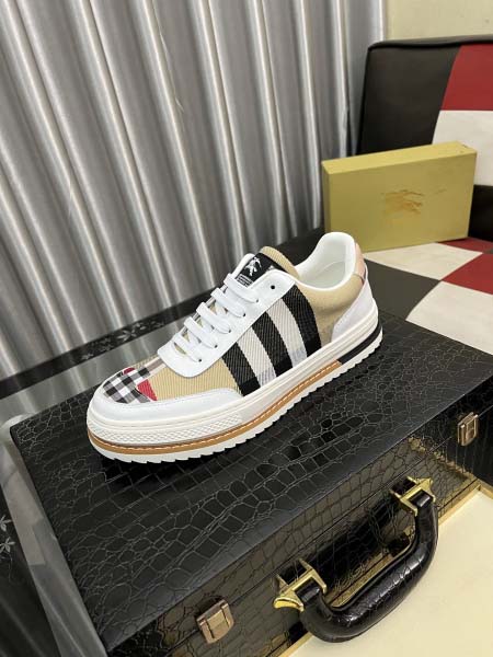 2025年6月20日入荷新品BURBERRYカジュアルシュー...