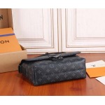 2025年6月26日入荷Louis Vuitton バッグS-Cape Monogram Eclipse S-lock Monogram Eclipse D :M46794:28CMx16CMx10CM 高品質人気の新作/誕生日プレゼント/