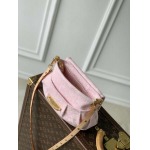 2025年6月26日入荷Louis Vuitton バッグ Sunset 2005 Monogram Denim Zippy :M13347:27CMx18CMx3CM 高品質人気の新作/誕生日プレゼント/SQ工場