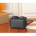 2025年6月26日入荷Louis Vuitton バッグBackup Monogram Empreinte  :M47072:20CMx22CMx14CM 高品質人気の新作/誕生日プレゼント/SQ工場