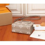 2025年6月26日Louis Vuitton バッグ OnTheGo BB  Monogram Empreinte  Monogram Monogram Empreinte :M47054:18CMx15CMx8.5CM 高品質人気の新作