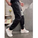 2025年6月30日入荷新作Thom Browne春夏スウェットパンツ 高级品超厳選★入手困難/誕生日プレゼント/MF工場