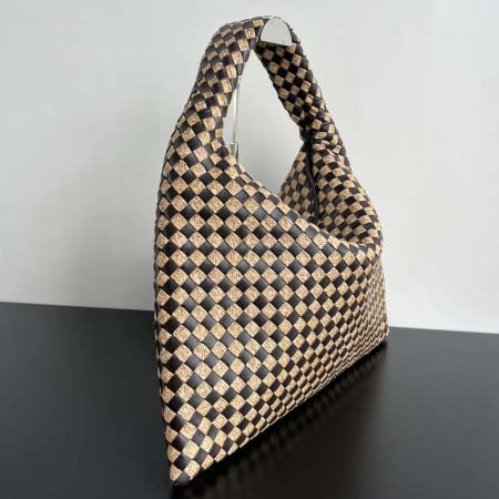 2025年7月7日入荷新作Bottega Veneta    792695  54x24x13  極品/正規品同様/人気/革/バッグ/AJ工場