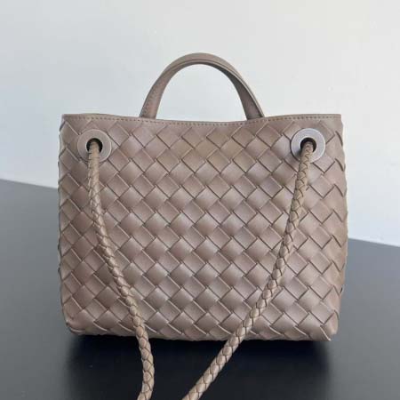 2025年7月7日入荷新作Bottega Veneta 2023Andiamo   743572   32.5x24x12  極品/正規品同様/人気/革/バッグ/AJ工場
