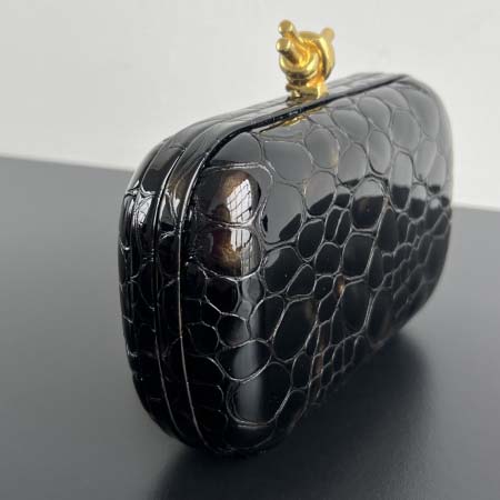 2025年7月7日入荷新作 Bottega Veneta Knot  717622 knot 20x12x5.5 極品/正規品同様/人気/革/バッグ/AJ工場