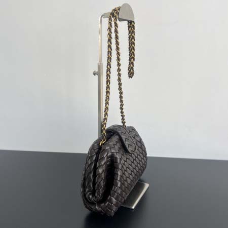 2025年7月7日入荷新作 Bottega Veneta 新作Lauren 1980    804038    SIZE:27x15x8 極品/正規品同様/人気/革/バッグ/AJ工場