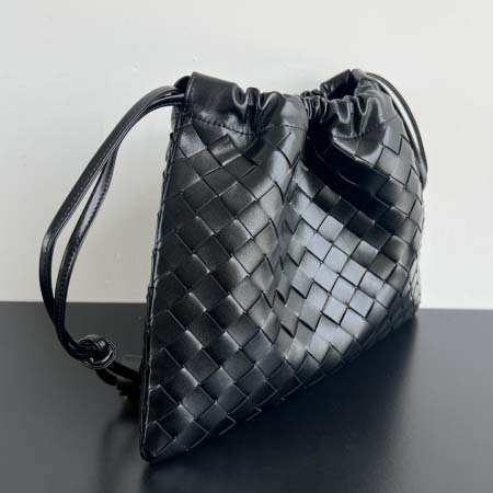 2025年7月8日入荷新作#Bottega Veneta     Dustbag 796728   32x23 極品/正規品同様/人気/革/バッグ/AJ工場