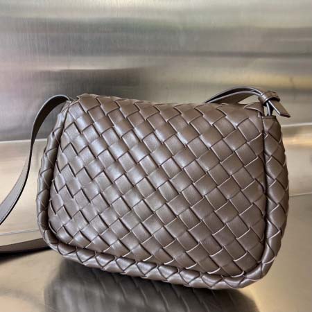 2025年7月9日入荷新作#Bottega Veneta 2023COBBLE  755659 intrecciato  27x17x10極品/正規品同様/人気/革/バッグ/AJ工場