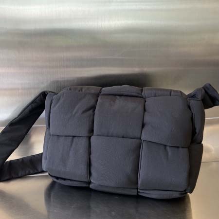 2025年7月9日入荷新作#Bottega Veneta  743623 38x25x11  極品/正規品同様/人気/革/バッグ/AJ工場