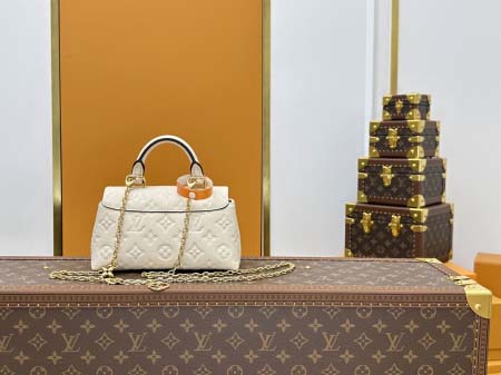 2025年7月10日入荷新作M12145 Nano MadeleineMonogram Empreinte Madeleine S-lock LV Circle 21x12.5x6極品/正規品同様/人気/革/バッグルイヴィトン/CX工場