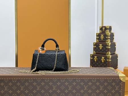 2025年7月10日入荷新作M12144 Nano MadeleineMonogram Empreinte Madeleine S-lock LV Circle 21x12.5x6極品/正規品同様/人気/革/バッグルイヴィトン/CX工場