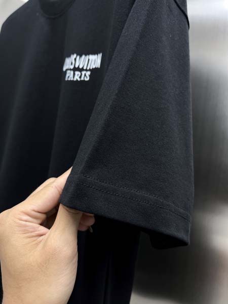 2025年7月22日入荷新作Louis Vuitton半袖 tシャツ人気商品/DW工場