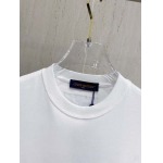 2025年7月2日入荷新作Louis Vuitton半袖Tシャツ 高级品超厳選★入手困難/誕生日プレゼント/MF工場