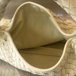 2025年7月7日入荷新作Bottega Veneta   763970   54x24x13  極品/正規品同様/人気/革/バッグ/AJ工場