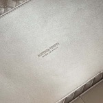 2025年7月7日入荷新作Bottega Veneta 2023Andiamo   743575   45*22*34   極品/正規品同様/人気/革/バッグ/AJ工場