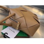 2025年7月7日入荷新作 Bottega Veneta  701915 Cassette  14x14x7  極品/正規品同様/人気/革/バッグ/AJ工場