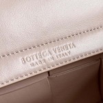 2025年7月7日入荷新作Bottega Veneta 24776778 Mini  11*22*5.5 cm 極品/正規品同様/人気/革/バッグ/AJ工場