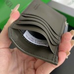 2025年7月7日入荷新作  Bottega Veneta 805827  Size12*7*0.5cm 極品/正規品同様/人気/革/バッグ/AJ工場