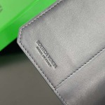 2025年7月7日入荷新作  Bottega Veneta 817398   13.3x9.5 極品/正規品同様/人気/革/バッグ/AJ工場