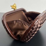 2025年7月7日入荷新作 Bottega Veneta Knot  717622  knot Logo  20x12x5.5 極品/正規品同様/人気/革/バッグ/AJ工場
