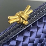 2025年7月7日入荷新作 Bottega Veneta Knot  717622  knot Logo  20x12x5.5 極品/正規品同様/人気/革/バッグ/AJ工場