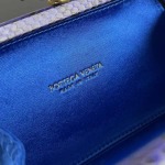 2025年7月7日入荷新作 Bottega Veneta Knot  717622  knot Logo  20x12x5.5 極品/正規品同様/人気/革/バッグ/AJ工場