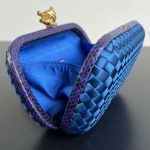 2025年7月7日入荷新作 Bottega Veneta Knot  717622  knot Logo  20x12x5.5 極品/正規品同様/人気/革/バッグ/AJ工場