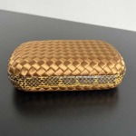 2025年7月7日入荷新作 Bottega Veneta Knot  717622  knot Logo  20x12x5.5 極品/正規品同様/人気/革/バッグ/AJ工場