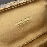 2025年7月7日入荷新作 Bottega Veneta Knot  717622  knot Logo  20x12x5.5 極品/正規品同様/人気/革/バッグ/AJ工場