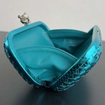 2025年7月7日入荷新作 Bottega Veneta Knot  717622  knot  20x12x5.5  極品/正規品同様/人気/革/バッグ/AJ工場