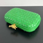 2025年7月7日入荷新作 Bottega Veneta Knot  717622  knot  20x12x5.5  極品/正規品同様/人気/革/バッグ/AJ工場