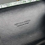 2025年7月7日入荷新作 Bottega Veneta Knot  717622 knot 20x12x5.5 極品/正規品同様/人気/革/バッグ/AJ工場