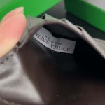 2025年7月7日入荷新作  Bottega Veneta B605721  115x95  極品/正規品同様/人気/革/バッグ/AJ工場