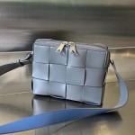 2025年7月7日入荷新作 730027  Bottega Veneta  20x15x5   極品/正規品同様/人気/革/バッグ/AJ工場